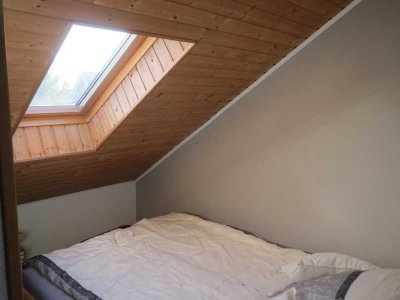 Freundliche Einliegerwohnung mit Balkon