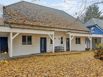 Schickes Zweifamilienhaus zum Leben oder Urlaub machen  in Varbelvitz auf Rügen