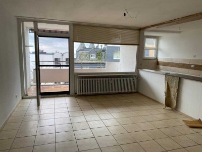 Geschmackvolle 3-Raum-Wohnung mit Balkon in Bergisch Gladbach
