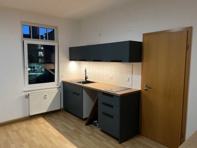 Erstbezug nach Sanierung mit EBK: Stilvolle 1-Zimmer-Wohnung in Jena