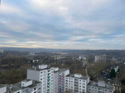 Exklusive 4-Zimmer Maisonette-Wohnung im 18. OG mit Panoramablick in Essen-Steele