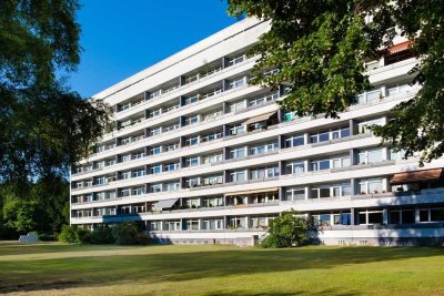 Hoch hinaus in Detmerode – 3-Zimmer-Wohnung mit Aufzug und Loggia im Grünen