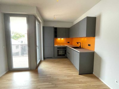 2-Zimmer-Wohnung in Nauen mit Balkon, Stellplatz und offener Einbauküche