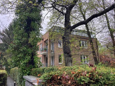 Exklusives Penthouse mit großer Dachterrasse in Hamburg-Blankenese – Stilvoll. Sonnig. Begehrt.
