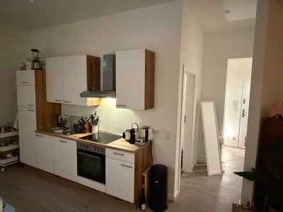 Teil-Möblierte Wohnung in Top Zustand