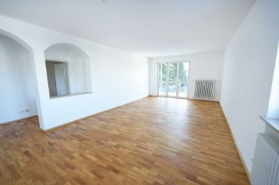 Frisch renovierte 3-Zimmer-Wohnung mit Balkon und Garage in Coburg - Cortendorf