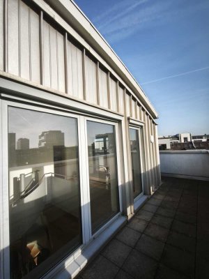 *****Exklusives Penthouse über 2 Etagen und TG-Stellplatz in begehrter Lage von Golzheim*****