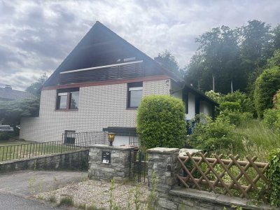 Helles Einfamilienhaus mit großem Garten in Oberursel-Oberstetten