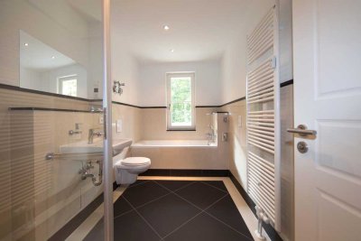 Stilvolle 2-Raum-Wohnung mit Balkon im liebevoll sanierten Baudenkmal im Leipziger Süden !