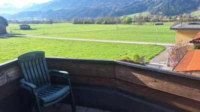 IL-Pettnau: Idyllische kleine 2 Zimmer Dachgeschoß-/Terrassenwhg. mit Weitblick, Keller und 1 AAP!