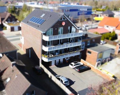 **VERKAUFT** Neuwertiges Mehrfamilienhaus mit Fahrstuhl zentral in Wiesmoor