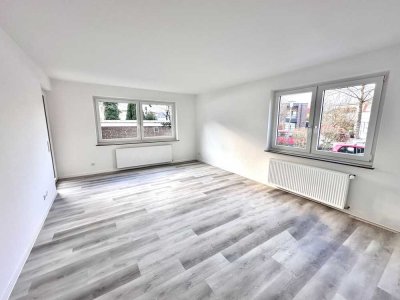 Modernisierte Hochparterrewohnung mit Südwest- Loggia in Oldenburg