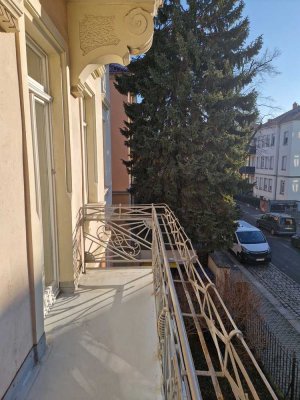 Ruhige, helle  4-Zimmer-Wohnung mit Balkon / Gartennutzung in Dresden-Cotta