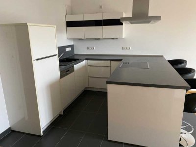 Moderne 2-Zimmer Wohnung im 3. OG mit Balkon in Fürth Südstadt