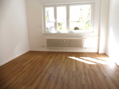 Schöne, helle und sanierte 2 Zimmerwohnung im Herzen von Moabit!