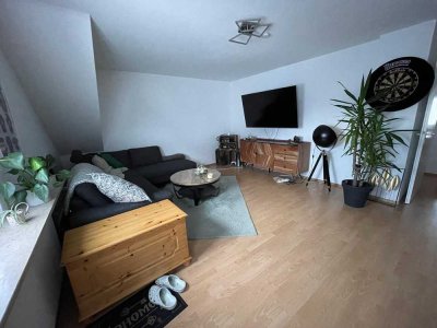 Teilmöblierte 2-Zimmer-Dachgeschosswohnung in Brühl