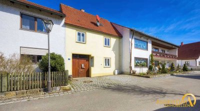 Sofort frei:Reihenmittelhaus mit Garage und Innenhof, in zentraler Lage von Siegenburg, zu verkaufen
