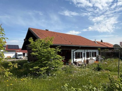 Liebhaberstück: Besonderes Einfamilienhaus mit Einliegerwohnung in Randlage mit Säntisblick