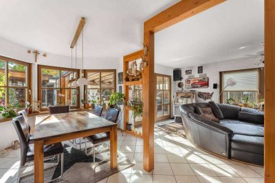 Großzügige Wohnung im Erdgeschoss mit Wintergarten und Hobbyraum in Allach