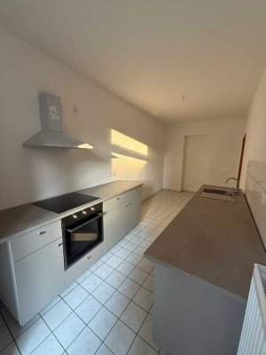 1-Zimmer-Wohnung am Auenwald, möbliert oder unmöbliert, ab Juli 2026 | 1-room flat, furnished or unf