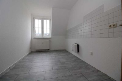 neu renovierte, gemütliche 2 Raum Wohnung mit Balkon