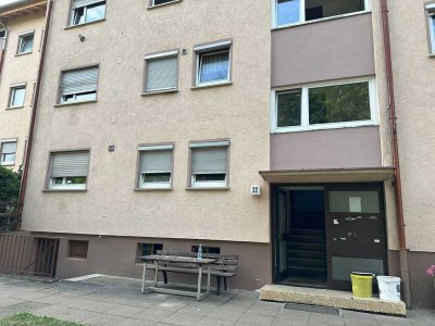 Vollständig renovierte 3-Zimmer-Wohnung mit Balkon und EBK in Nürtingen
