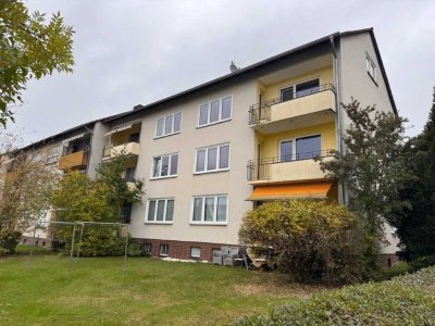 /// Fernsicht inklusive - 3 Zimmer, Küche, neues Bad &amp; Balkon  in Baunatal - frei ab 01.12.202