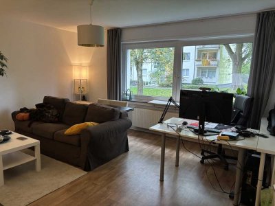 *Moderne 3 Zimmer Wohnung mit Balkon und Blick ins Grüne*