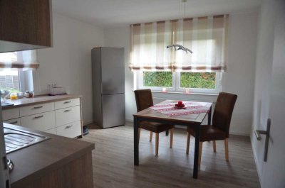 Thurnau -  schicke 2,5-Zi.-Whg. mit Balkon - komplett möbliert