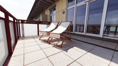 Geschmackvolle, renovierte 3-Zimmer DG-Wohnung (Penthouse) mit 2 Balkonen und EBK