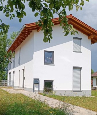 Neuwertige sonnige 2-Zimmer-Wohnung