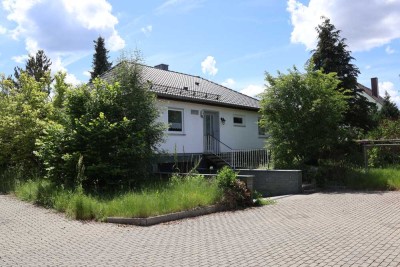 Großzügig geschnittener Bungalow in Gremsdorf