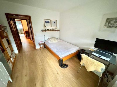 Charmante 2,5-Zimmer-Wohnung mit sonniger Terrasse in Freiburg-St. Georgen