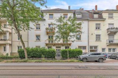 Wohnen mit Charakter: Großzügige 4-Zimmer-Maisonette-Wohnung in Karlsruhe