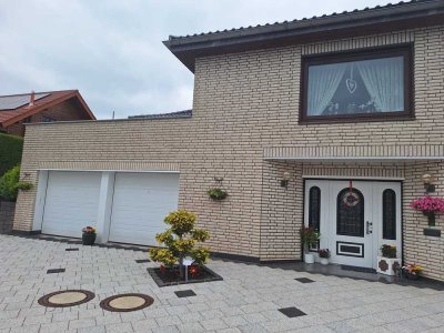 Geräumiges, gepflegtes 8-Zimmer-Haus mit gehobener Innenausstattung in Stadtoldendorf