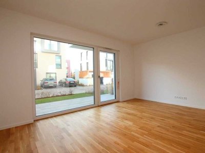 Berlin-Lichtenberg: Moderne 2-Zimmer-Wohnung mit sonniger Terrasse in fußläufiger Nähe zum Spreeufer