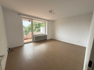 Attraktive Dachgeschosswohnung: Zwei Zimmer in Aachen-Laurensberg