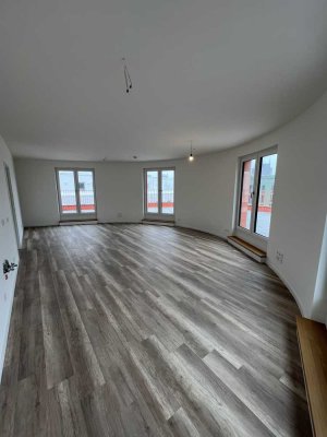 Erstbezug! Exklusives Wohnerlebnis: 3-Zimmer-Wohnung mit XXL-Dachterrasse!