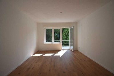 Großzügiges Wohnen! Gepflegte 3-Zi-Whg mit Balkon in KR-City