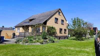 Zweifamilienhaus mit großem Grundstück in Grussendorf