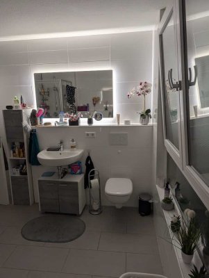 1700 € - 160 m² - 6.0 Zi.
