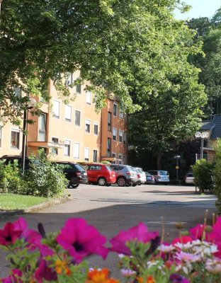 **Breisach am Rhein - PROVISIONSFREI** 2,5 Zi. Dachgeschoss- Wohnung zzgl. KFZ-Stellplatz**