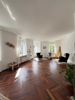 stylische Wohnung, saniert in Denkmalschutzobjekt