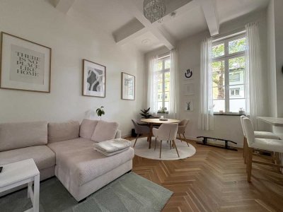 Helle 2-Zimmer-Altbauwohnung mit Terrasse in Krefeld