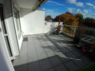 Zentral und ruhig gelegene 4,5-Zimmer Maisonette-Wohnung mit schöner Dachterasse in Friedberg/Hessen