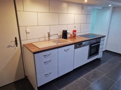 Freundliche 1-Zimmer-Wohnung mit Einbauküche in Düsseldorf