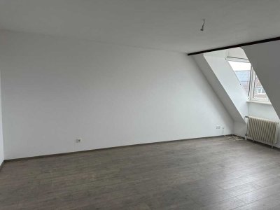 Groß, hell und zentral - Exklusive 3-Zimmer-Wohnung in Rastatt