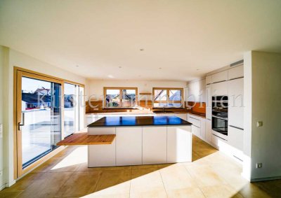 Exklusives Penthouse mit Aufzug, barrierefrei, Dachterrasse, 4 Stellplätzen & Hausmeisterservice!