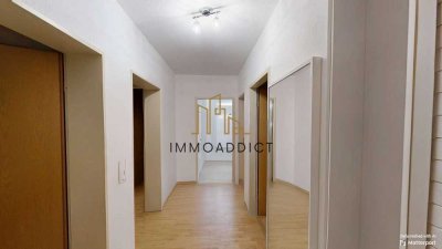 Gepflegte 4-Zi. Erdgeschosswohnung mit Terrasse und PKW Stellplatz in Seenähe