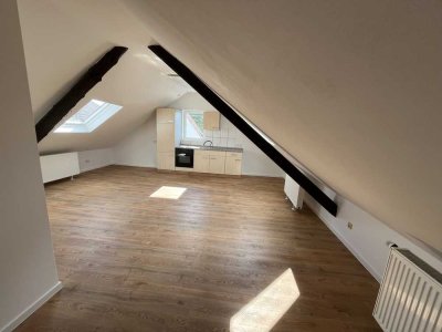 Ansprechende und sanierte 1-Zimmer-DG-Wohnung in Bünde